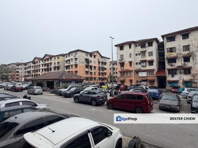 Flat for sale in Petaling Jaya, Petaling