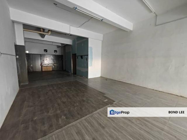 Shop for rent in Petaling, Damansara Damai