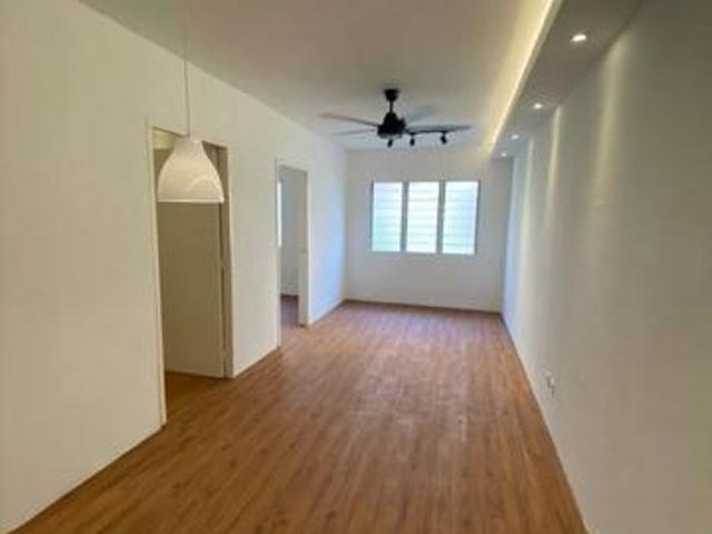 Apartment for sale in Petaling, Damansara Damai