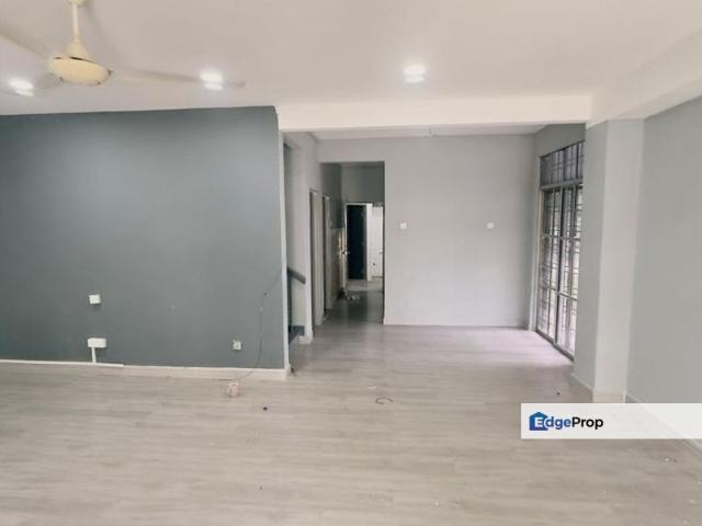 House for sale in Petaling, Damansara Damai