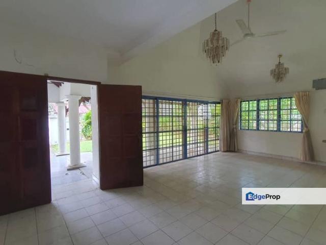 House for sale in Country Heights Damansara, Kuala Lumpur