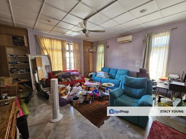 House for sale in Country Heights Damansara, Kuala Lumpur