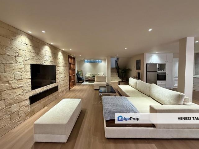 House for sale in Country Heights Damansara, Kuala Lumpur
