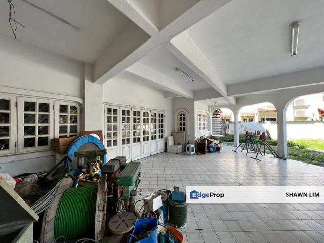 House for sale in Country Heights Damansara, Kuala Lumpur