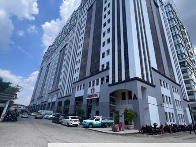 Shop for sale in Petaling, Damansara Damai