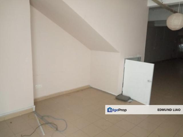 Shop for rent in Petaling, Damansara Damai