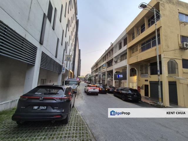 Shop for sale in Petaling, Damansara Damai