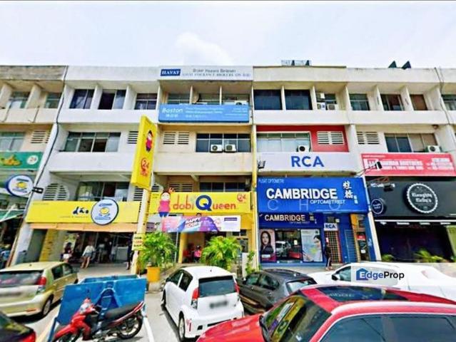 Shop for sale in Petaling Jaya, Petaling