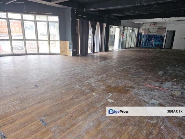 Shop for sale in Petaling, Damansara Damai