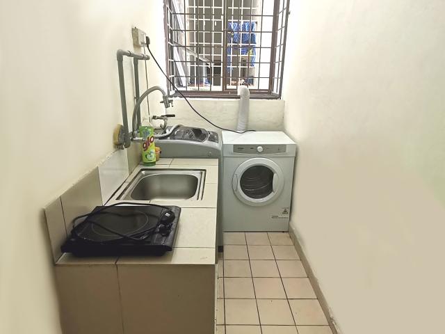 Room for rent in Petaling, Damansara Damai