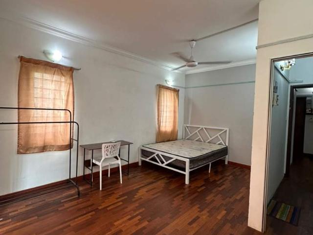 Room for rent in Petaling, Damansara Damai