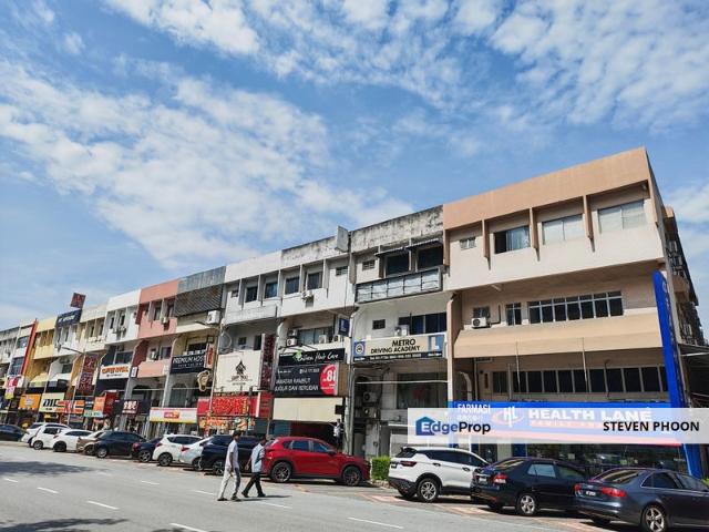 Shop for rent in Petaling, Damansara Damai