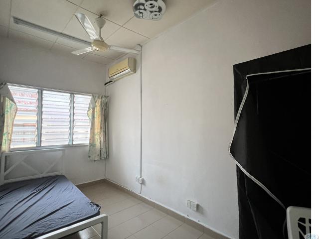 Room for rent in Petaling, Damansara Damai