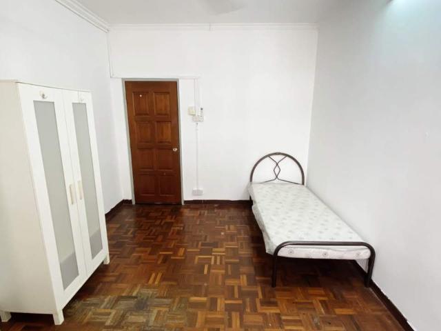 Room for rent in Petaling, Damansara Damai