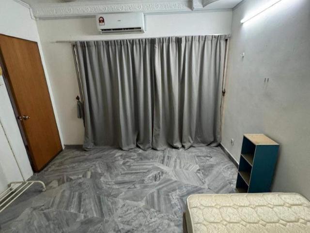 Room for rent in Country Heights Damansara, Kuala Lumpur