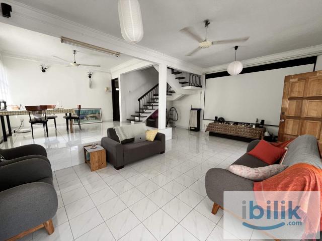 Room for rent in Petaling, Damansara Damai