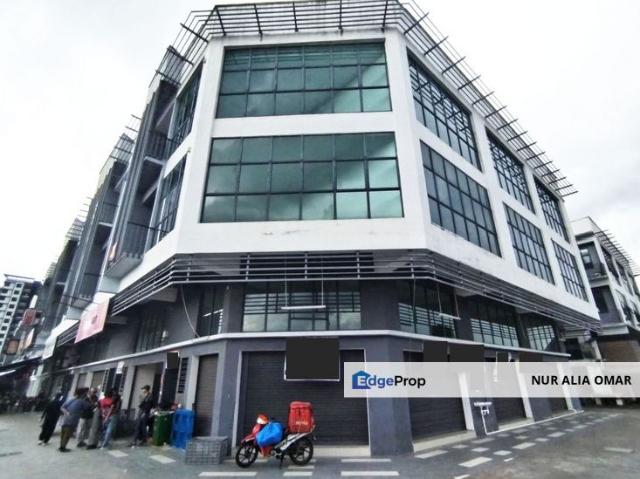 Shop for sale in Petaling, Alam Impian