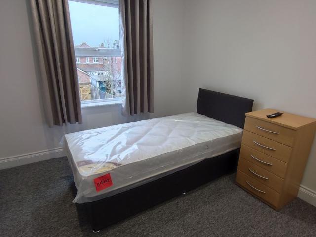 Room for rent in Poundbury, Fordington