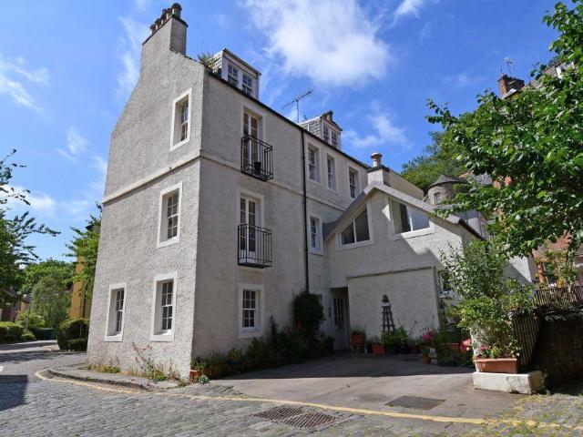 Apartment for rent in Scotland