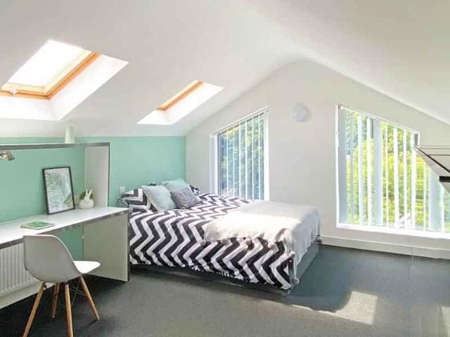 Apartment for rent in Moorlands, Bare