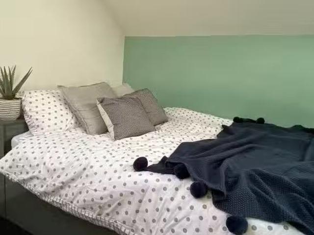 Apartment for rent in Moorlands, Bare