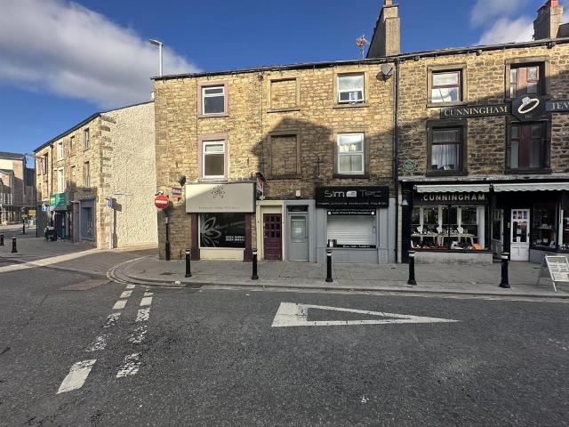 Apartment for rent in Moorlands, Bare