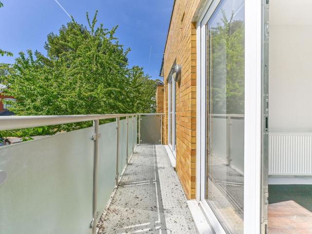 Apartment for rent in Carshalton-on-the-Hill, Greater London