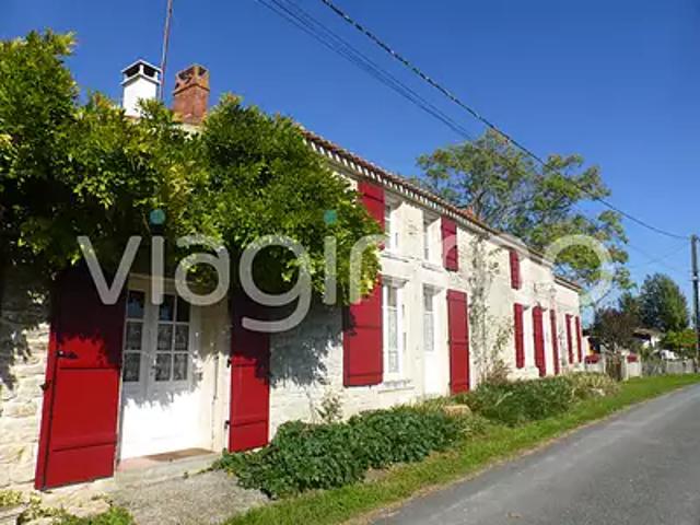 Maison vente à Fontenay-le-Comte, Damvix