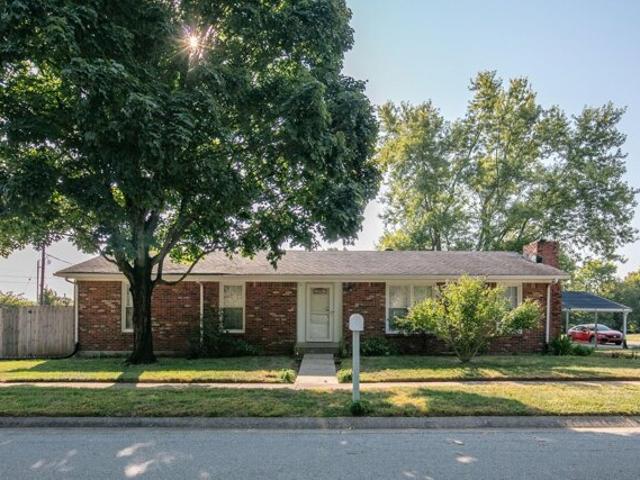 House for sale in Versailles, Kentucky