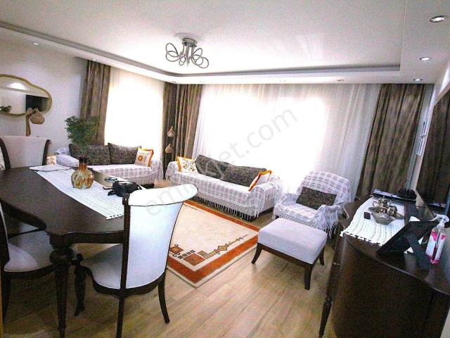 Konak, İzmir içerisinde satılık mülk