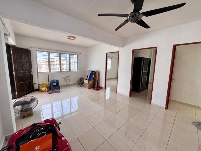 Apartment for sale in Country Heights Damansara, Kuala Lumpur