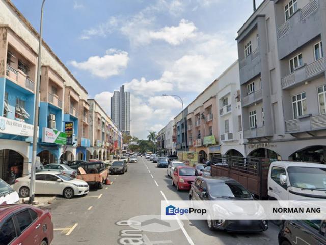 Shop for rent in Country Heights Damansara, Kuala Lumpur