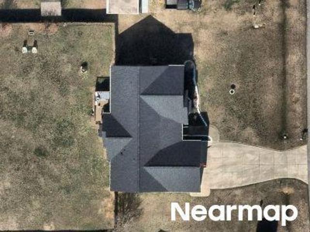 House for sale in Clayton