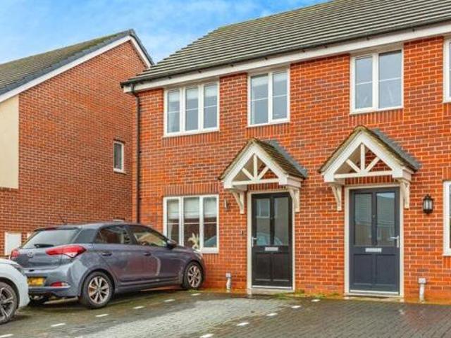 House for sale in Northampton, Northamptonshire