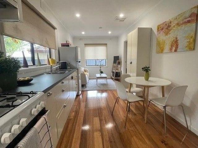 Room for rent in Camerons Creek, Victoria
