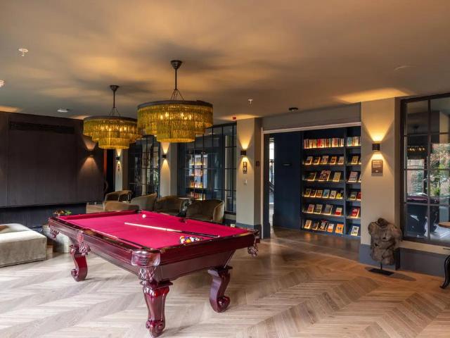 Apartment for rent in Brondesbury Park, Greater London