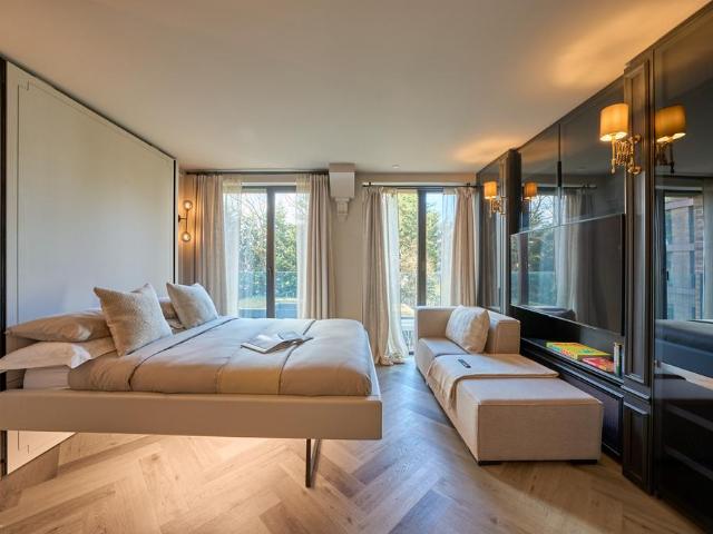 Apartment for rent in Brondesbury, Greater London