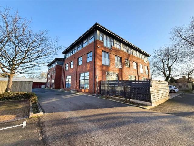 Apartment for rent in Sale Moor, Trafford Park