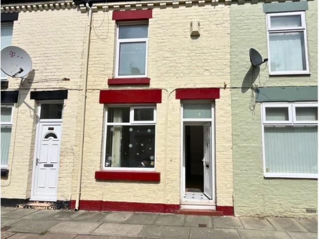 House for rent in Calderstones
