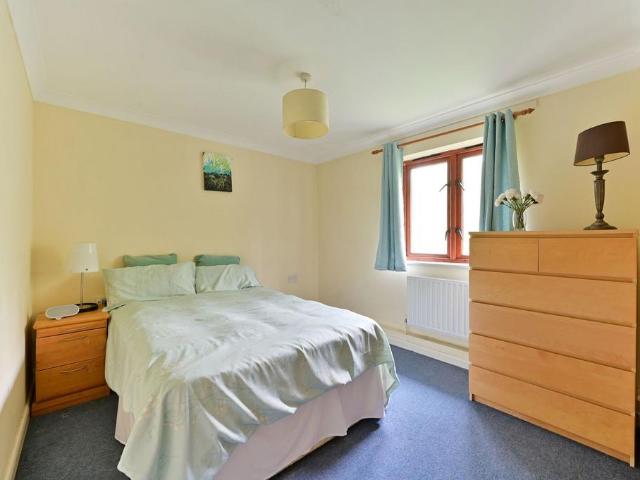 Apartment for rent in Roehampton, Greater London