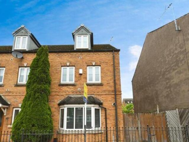 House for sale in Loundsley Green, East Midlands
