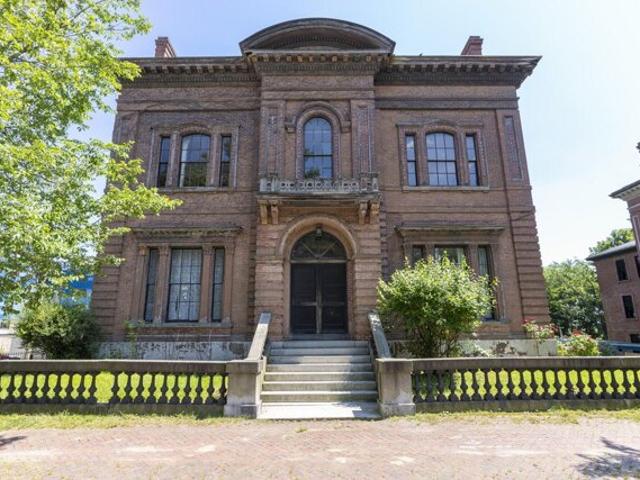House for sale in Peaks Island, Maine