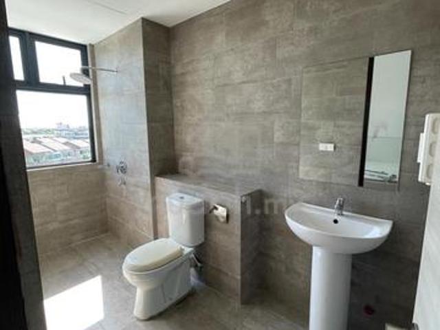 Shop for sale in Johor