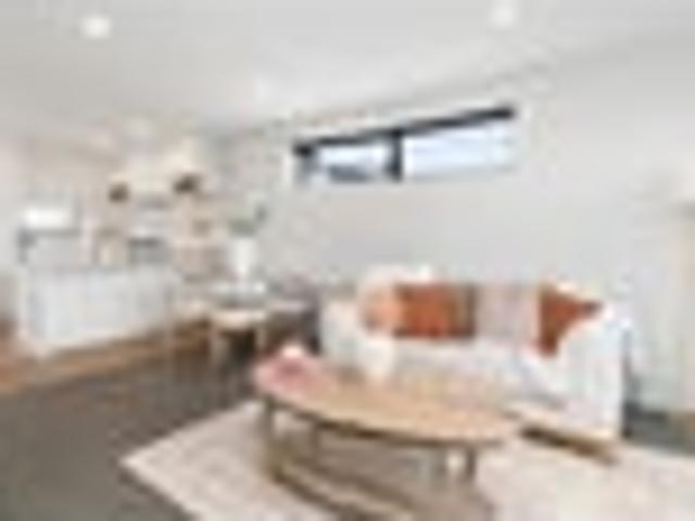 Townhouse for sale in Oakura, Canterbury