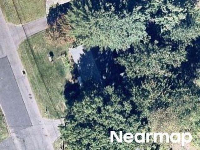 House for sale in Bloomfield, Connecticut