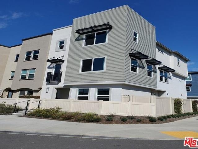 Condo for sale in Inglewood, California