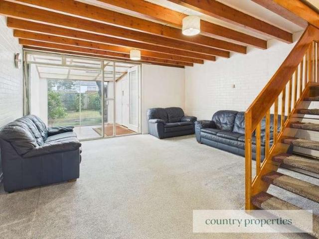 House for rent in Panshanger, Fretherne