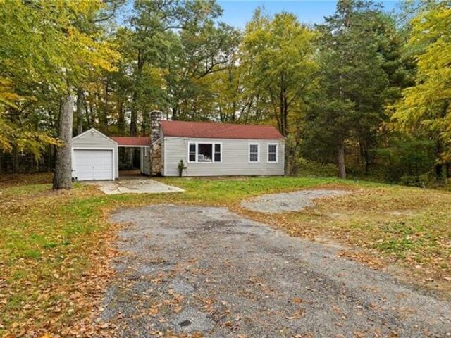 House for sale in Hopkins Mills, Foster