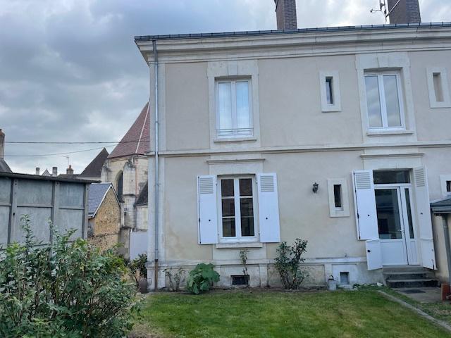 Maison location à Centre ville, Nogent-le-Rotrou