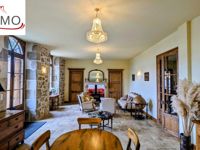 Château vente à Confolens, Lesterps